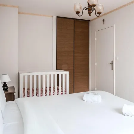 بيت للعطل L'epicea - Maison Familiale Avec Jardin بورنيشّيه